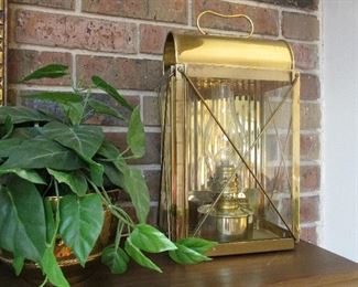 Den Haan of Rotterdam engine room lamps