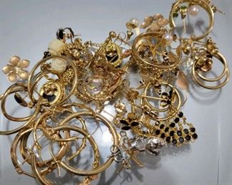 14k Gold Earrings Sold as a Lot- 26 Pair - Not Scrap, All Nice Pieces!