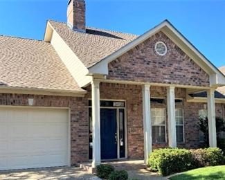 This garden home sold quickly by Sheri Hanna. The contents must go.