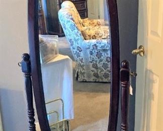 Oval floor mirror
