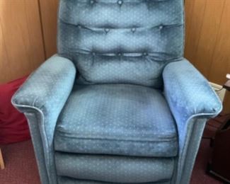 Upholstered Lift Chair 