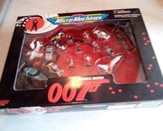 James Bond 007 Micro Machine Set
