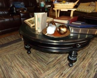 Large Round Coffee Table - RUG