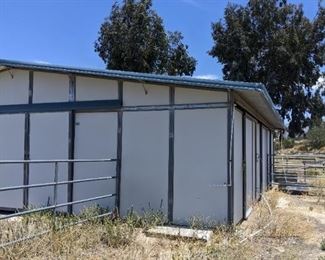 MD Barnmaster Feed Room Tack Room 4 Stall Stable
