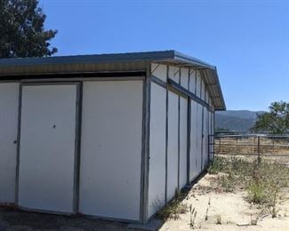 MD Barnmaster Feed Room Tack Room 4 Stall Stable