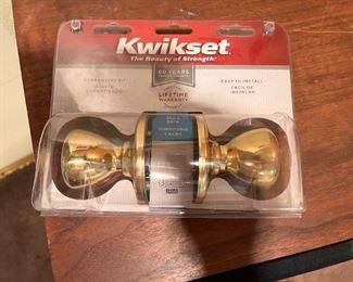 new kwikset doorknobs