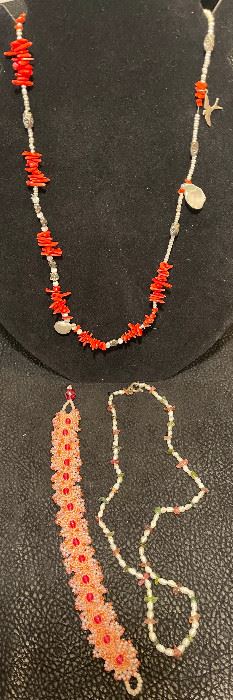 Fine Beaded Necklaces Bracelet in Red