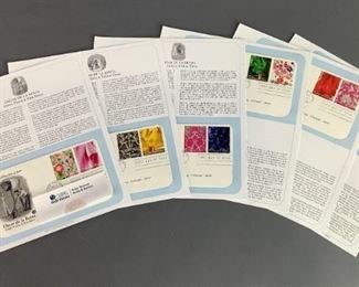 Five pages with two (2) each and one page with one (1) of Oscar de la Renta First Day of Issue stamps. Each page includes the stamp on an envelope and a description.