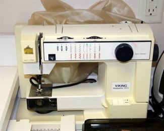 Vintage Viking Husqvarna 150E Sewing Machine