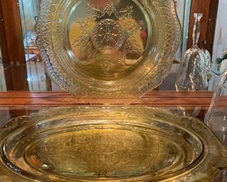 Yellow depression plate and platter