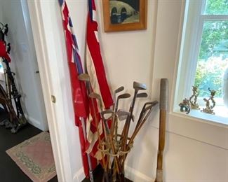 Collection of wooden golf clubs and 1950s Congressional Country Club oversized gulf club presentation award.