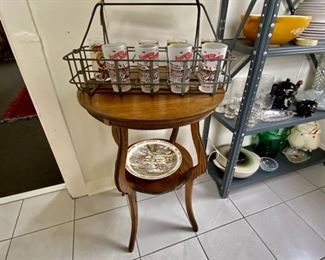 Kentucky Derby ice tea glasses.