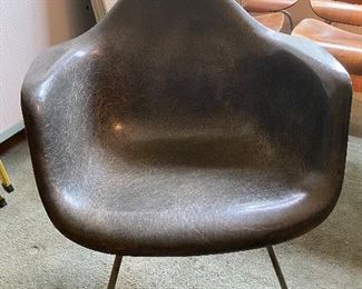 Eames Herman Miller Fiberglass Chair