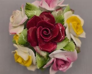 Royal Doulton flower bouquet - bone china
Made in England
