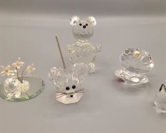 Crystal figurines