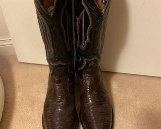 Tony Loma
size 8.5 D