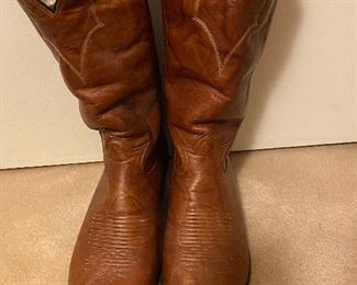 Tony Lama
Size 8 1/2 D