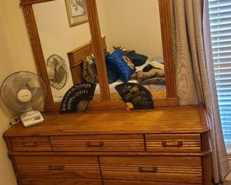 7 drawer dressor w/duo mirror