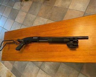 Mossberg Model 88 Home Defense 12 Gauge Pump Shotgun