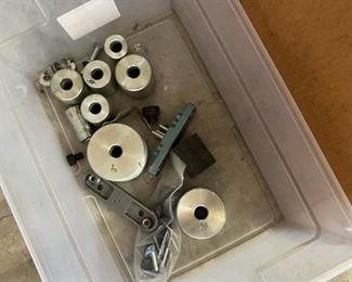 Accessories that come with it.