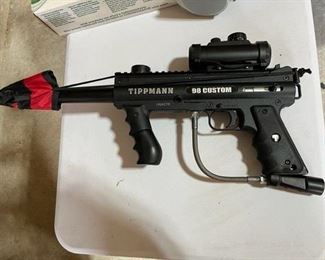 Tippmann 98 Custom Paint Ball Gun