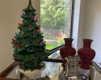 Ceramic Christmas tree, Cinnabar vase, small clock