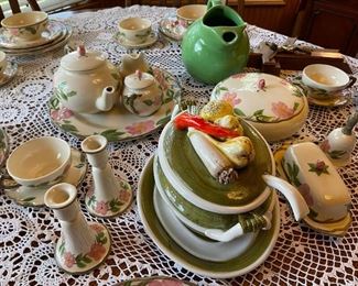 A close look at the vegetable bowl and English Franciscan