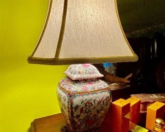 Really sweet Famille Rose porcelain lamp