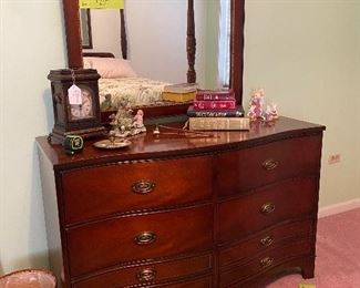 Vintage Serpentine front mahogany dresser by Bassett