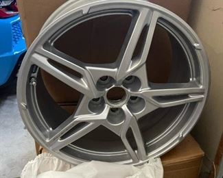 2020 CORVETTE Stingray 3LT - Factory Rims