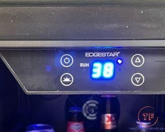EdgeStar Wine / Liquor Refrigerator