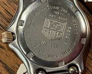 TAG HEUER Sport Elegance Quartz Diver Ladies Watch