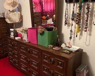 Dresser & Mirror