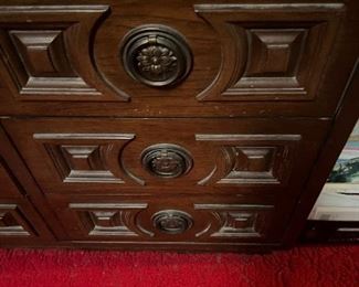 Dresser detail