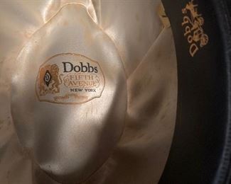 Dobbs hat
