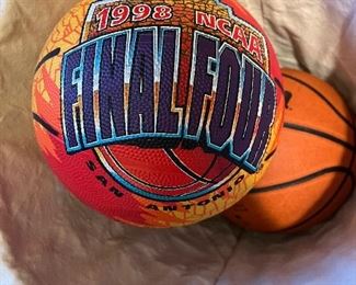 1998 NCAA final Four Basketball San Antonio