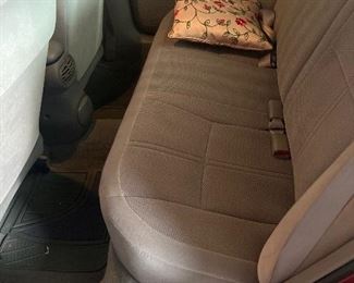 Inside Ford Taurus se