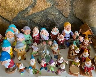 Snow White & the 7 Dwarves