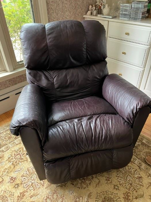 GUNNING AND COMPANY ESTATE SALES IS IN MALVERN... starts on 6/4/2022