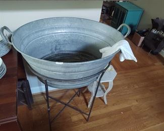 Wash Tub In Stand