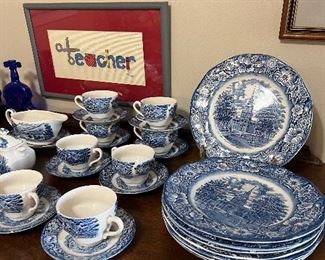 8 pc place setting with odd pieces 
Odd plates and saucers as well 