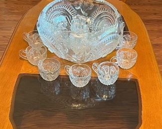 Press cut punch bowl set 