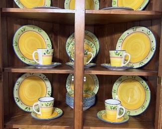 Set of Italy pottery 