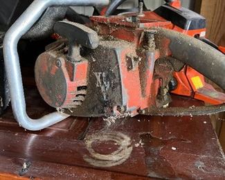 Chain saws 