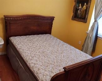 Walnut French Rococo Full Bed 