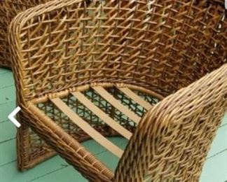 4 of these with cushions