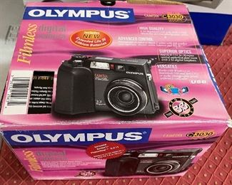 Olympus C-3030 Digital Camera