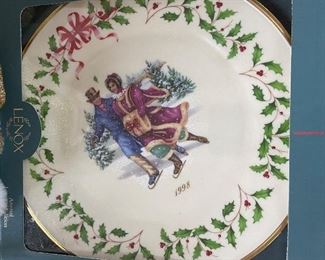 1998 Lenox Christmas Plate