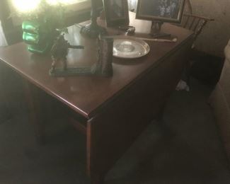 drop leaf table