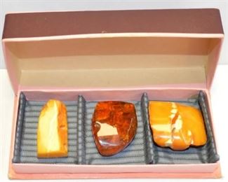 NATURAL OLD ANTIQUE BUTTERSCOTCH, EGG YOLK, BALTIC AMBER 3 pcs in the orginal box 1960s